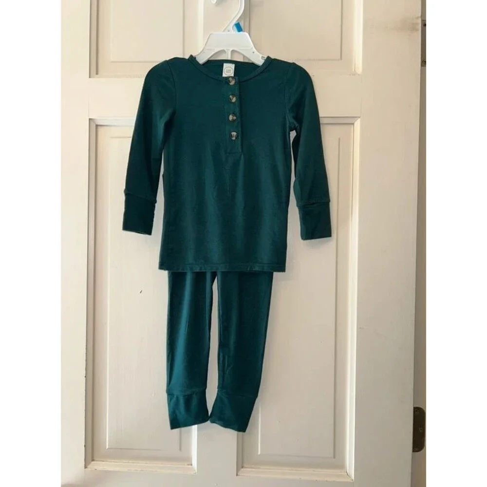 Lou Lou & Company 2T Comfy Cozy Long Sleeve Two Piece Forest Green
